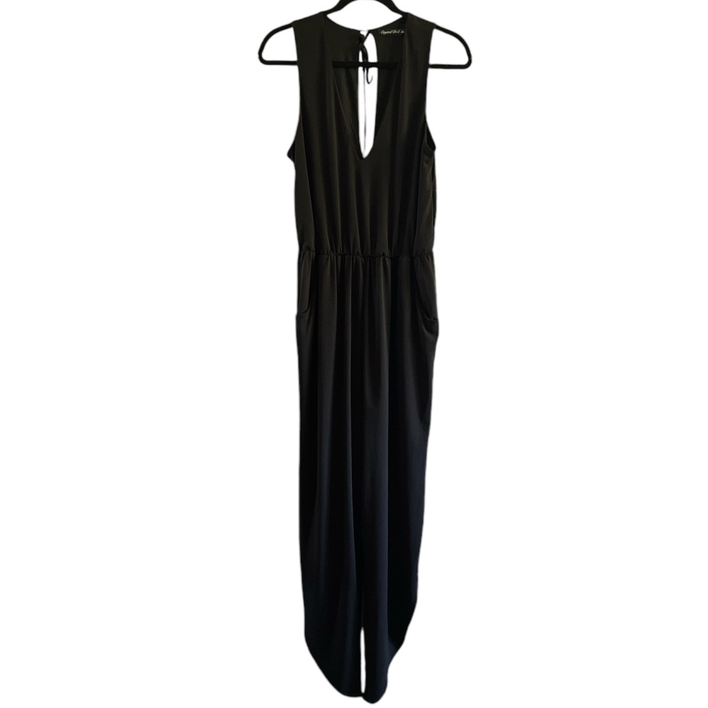 Crystal Doll women’s black jumpsuit Vneck sleeveless size Medium